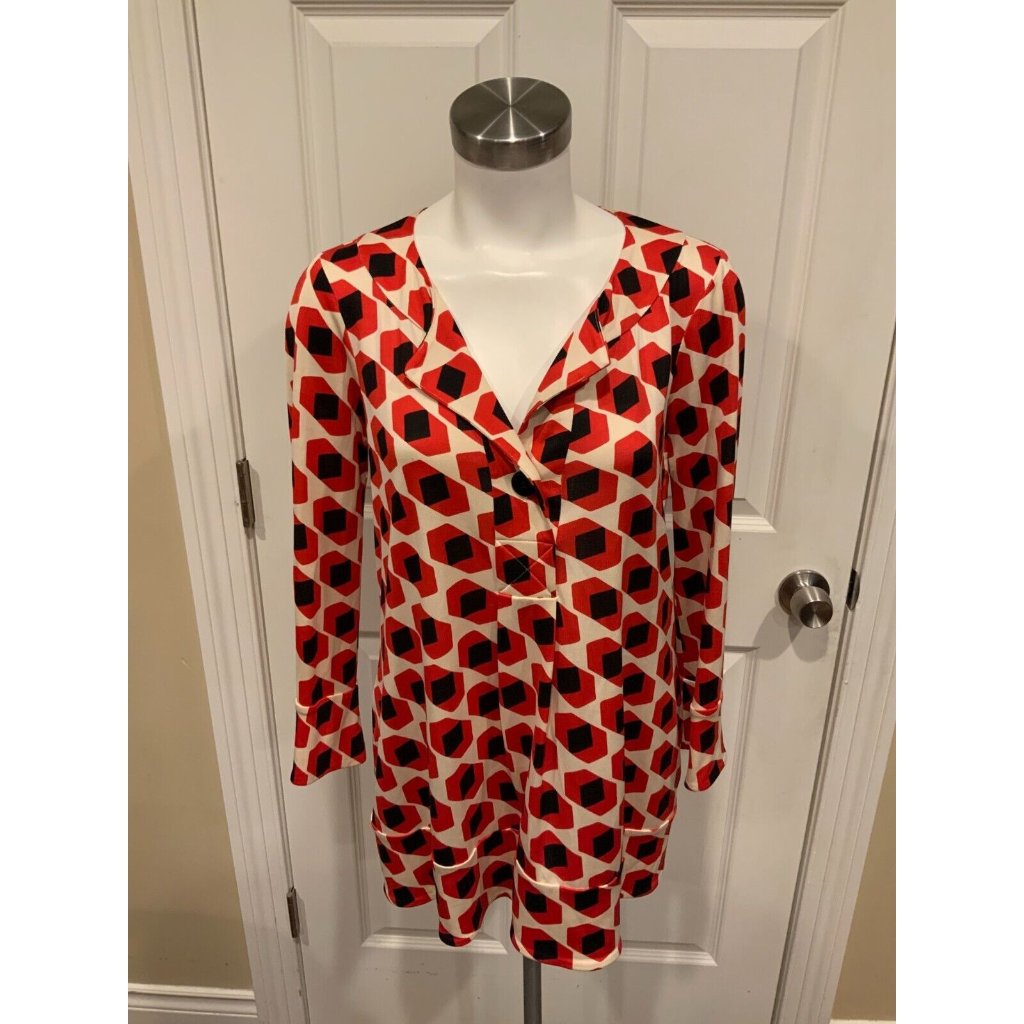 Diane Von Furstenberg Red, Black & White Geometric Print Split Neck Blouse, Sz 6
